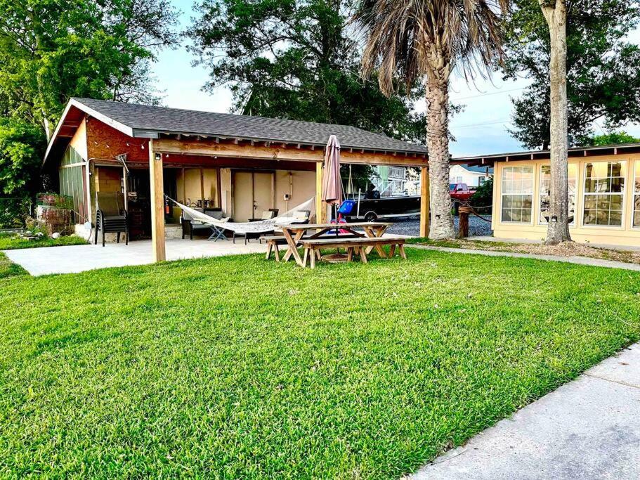 Villa The Spotted Tail à Hackberry Extérieur photo